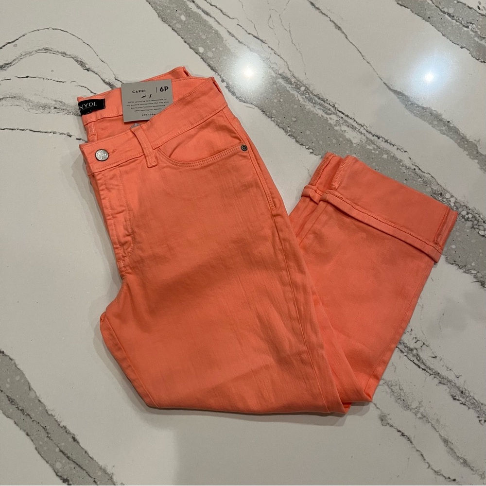 NYDJ DAYLA Wide Cuff Capri Jeans